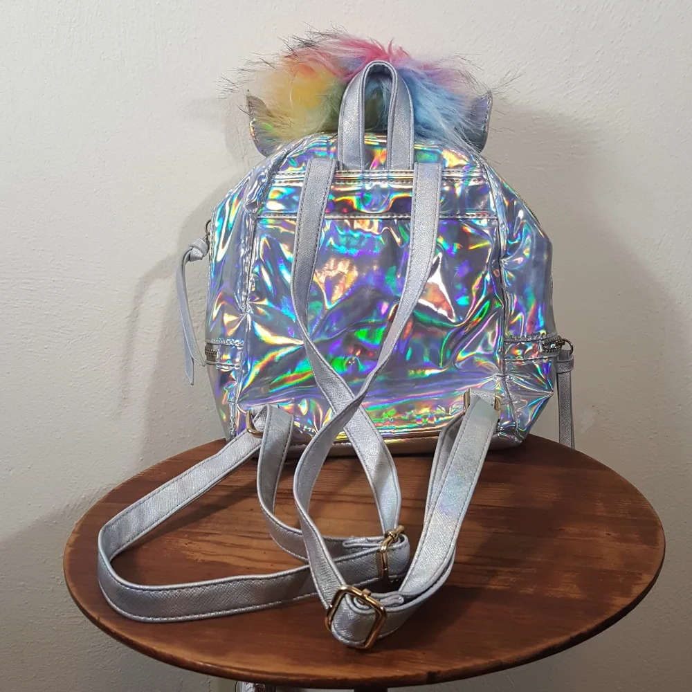 Iridescent mini unicorn backpack with rainbow faux hair - Picture 3 of 6